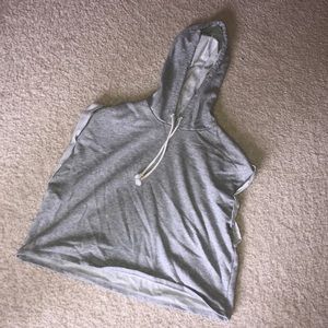Cropped grey sweatshirt